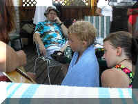 Scotty_emmy_Sammy_and_robert_picking.jpg (88076 bytes)