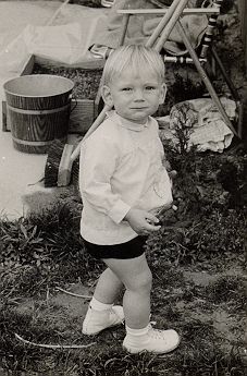 Mud? What mud? I don't see any mud, do you?