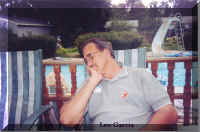 Leo_Snoozin.jpg (55352 bytes)