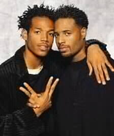 2wayans.jpg (8813 bytes)