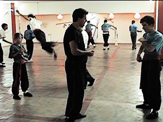 class.jpg (68534 bytes)