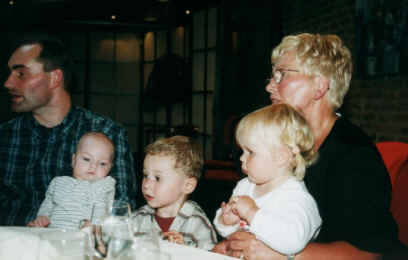 150820020303 maarnoldsvenjuultwan.jpg (80426 bytes)