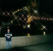 2001.09.14 01.13 london towerbridge martin avond.jpg (119997 bytes)