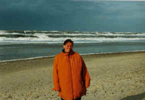 2001.11 DK 01.23 henne strand emy.jpg (190140 bytes)