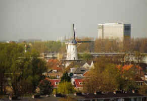 2001 04 26 molen.jpg (888184 bytes)