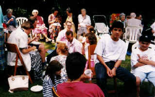 94churchbbq2.jpg (64157 bytes)