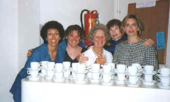 98churchgirls.jpg (33781 bytes)