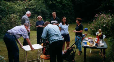 BBQ00b.jpg (101251 bytes)