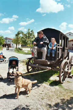 20040522archeon0005.jpg (99160 bytes)