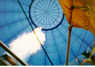 balloon.JPG (19620 bytes)