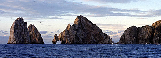 cabo.jpg (31590 bytes)