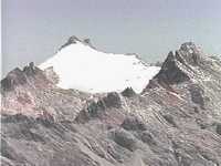 Picos Cubiertos de Nieve