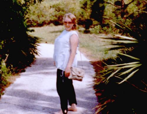 dawn (5 mon preg)  17yrs.jpg 