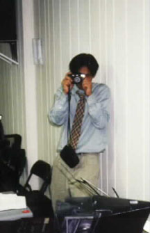 smile! and say monkey!