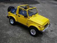 Suzuki Jimny in Yellow