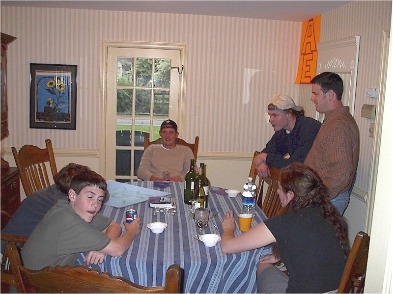 Family01.JPG (140395 bytes)