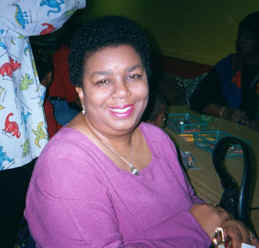 Susan at Bronzeville Museum.jpg (43511 bytes)