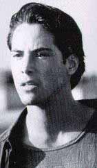 Keanu Taylor, 8 kb (Keanu Reeves)