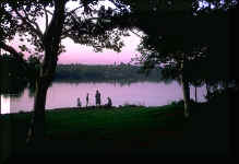 Picnic.jpg (83850 bytes)