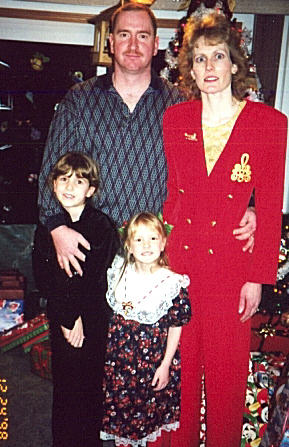 Linda (Smoczynski) Comerci & Family