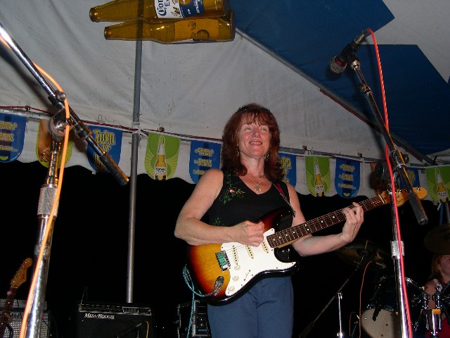 Lynette on Guitar / vocals - July 2003