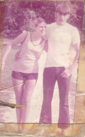 lorinsteve71.gif (93316 bytes)