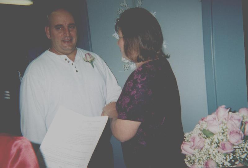 wedding2.jpg (27364 bytes)