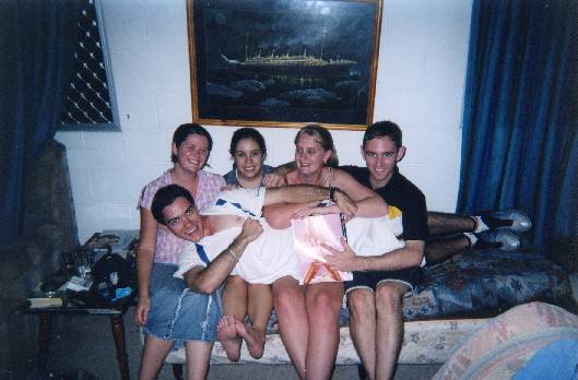 group_photo.jpg (30808 bytes)