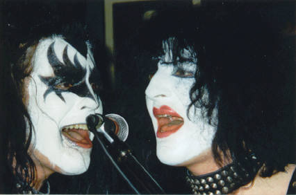 twindicks.jpg (18625 bytes)