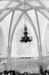 Vermauertes Chorfenster (grau, kontrastverstrkt)
