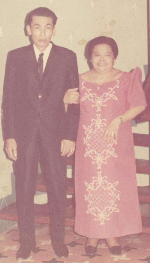LoLo ChinG & LoLa Mai (DaD's SiDe)