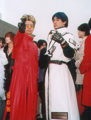 Vash and Legato cosplayers
