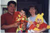 JueFamily001031.jpg (39009 bytes)