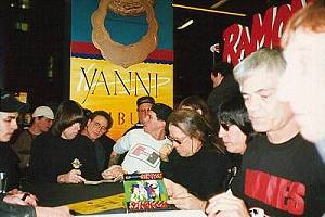 Johnny, CJ, Tommy, Marky y Dee Dee