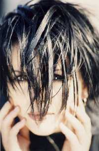 Toni Halliday - CURVE: CLEANER THAN THE AIR YOU BREATHE