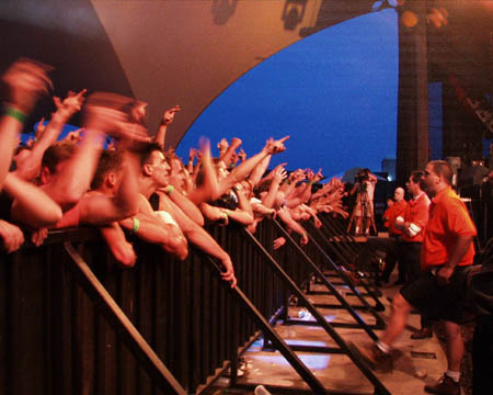 MYCON3.jpg (39758 bytes)