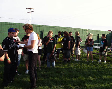 MYCON8.jpg (37452 bytes)