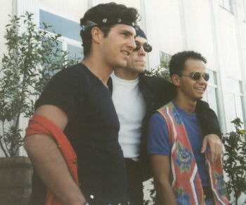 Alex, Charlie, y Elias