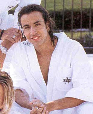 /user/Howie-Robe.JPG