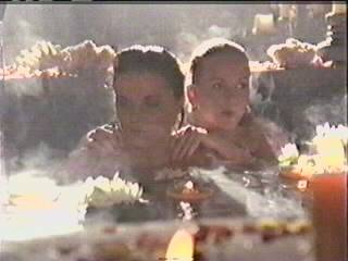 I wonder what those chains are for.