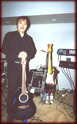 Rey relaxing after stage setup