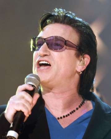 BONO PERFORMED AT AMOGO MUSIC AWARDS
