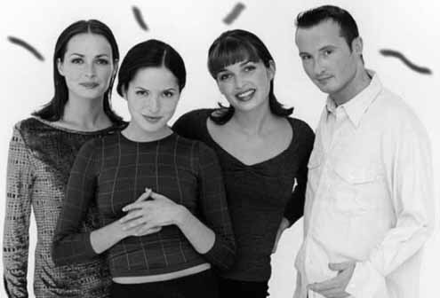 corrs9.jpg (18935 bytes)
