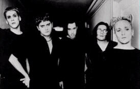 ooo ~ Rob looks pissed...