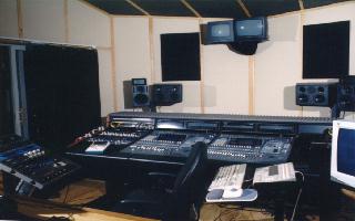Looking towards the front wall of the room...