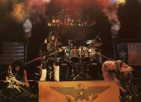 CommandS.jpg (14465 bytes)