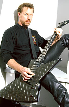 jhetfield.jpg (32605 bytes)
