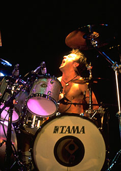lars07.jpg (27254 bytes)