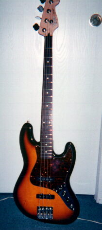 Fender Jazz Bass-fretted with Badass bass bridge