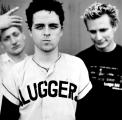 Green Day-Tr� Cool (drums), Billie Joe (vocals, guitar), Mike Dirnt (bass) (click for full size photo)